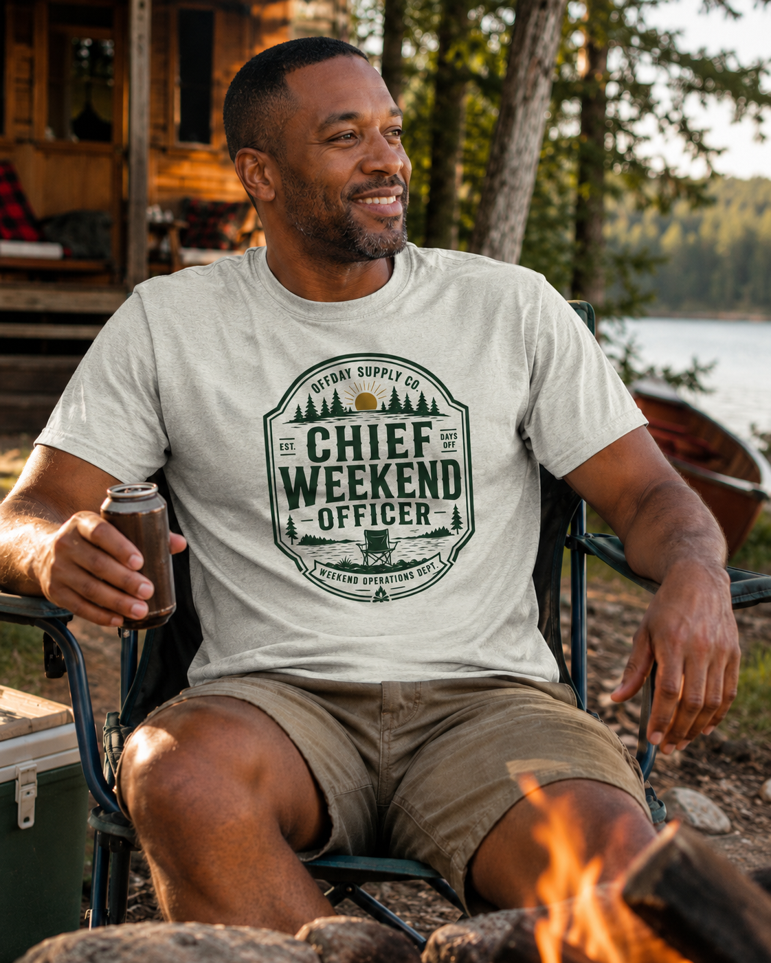 Chief Weekend Officer Men’s T-Shirt | Funny Cottage Weekend & Lake Life Graphic Tee